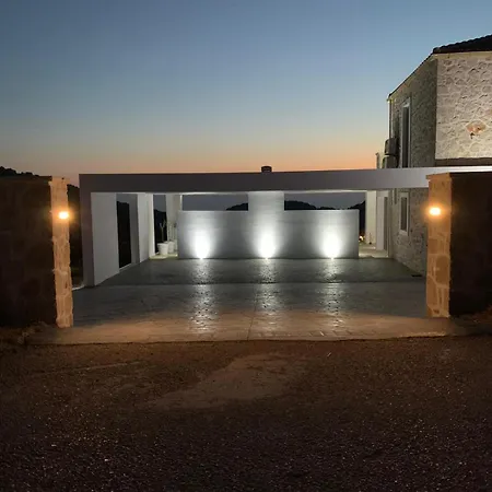 Medows Luxury Вилла *