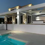Medows Luxury Villa Keri