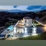 Medows Luxury Villa Keri