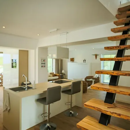 Medows Luxury كيري