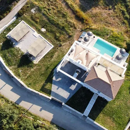 Medows Luxury Villa Keri