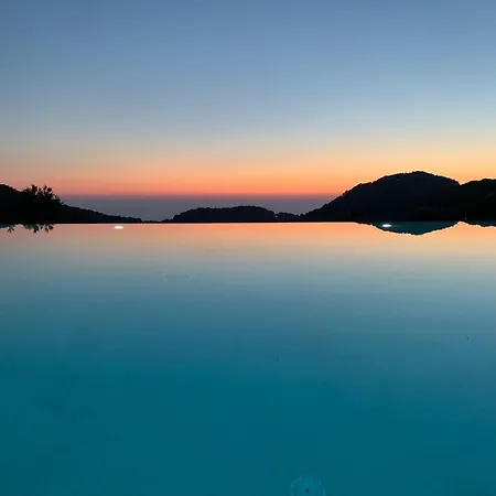 Medows Luxury Villa *