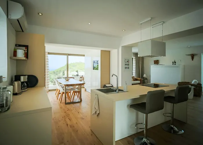 Medows Luxury Villa Keri